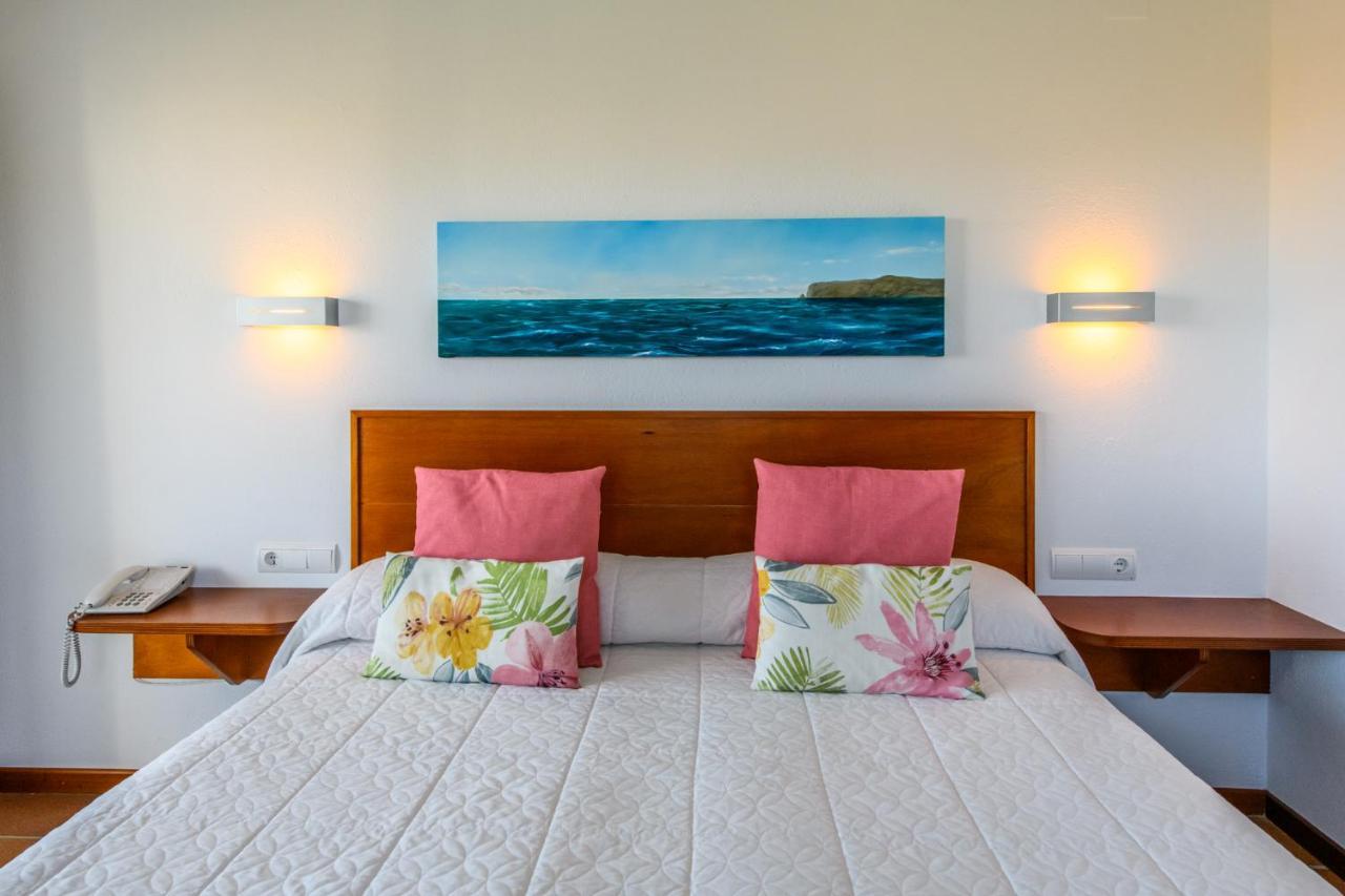 Hotel Sol Ixent - Adults Only Кадакес Экстерьер фото